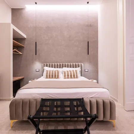 Madame Toledo Luxury 4* Neapol