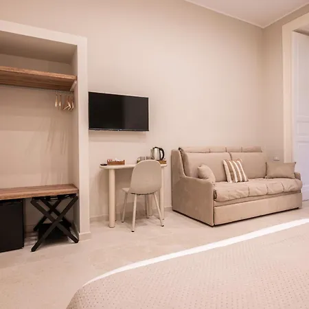 Madame Toledo Luxury 4* Neapol
