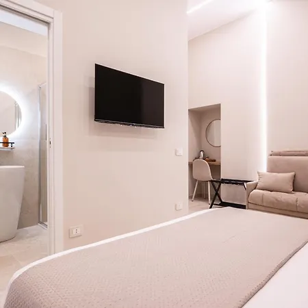 Madame Toledo Luxury